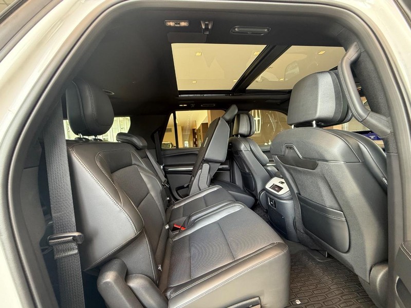 2025 Lincoln Navigator Reserve L - Photo 7