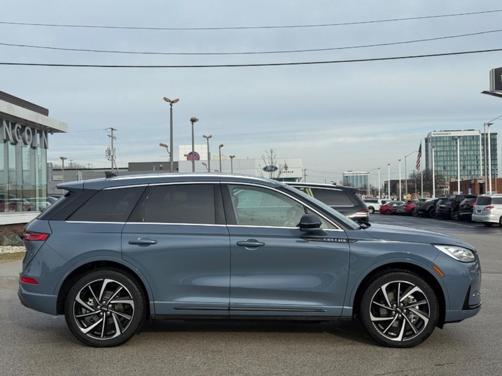 Used 2024 Lincoln Corsair Grand Touring AWD SUV