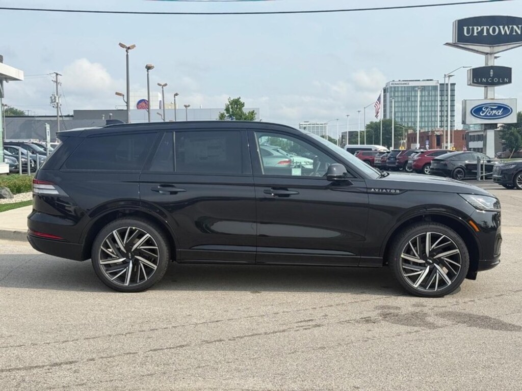 New 2026 Lincoln Aviator Black Label AWD SUV