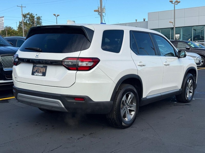 2023 Honda Pilot EX-L photo 2