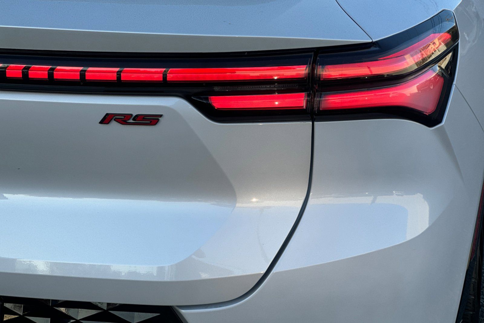 2025 Chevrolet Equinox EV RS - Photo 27