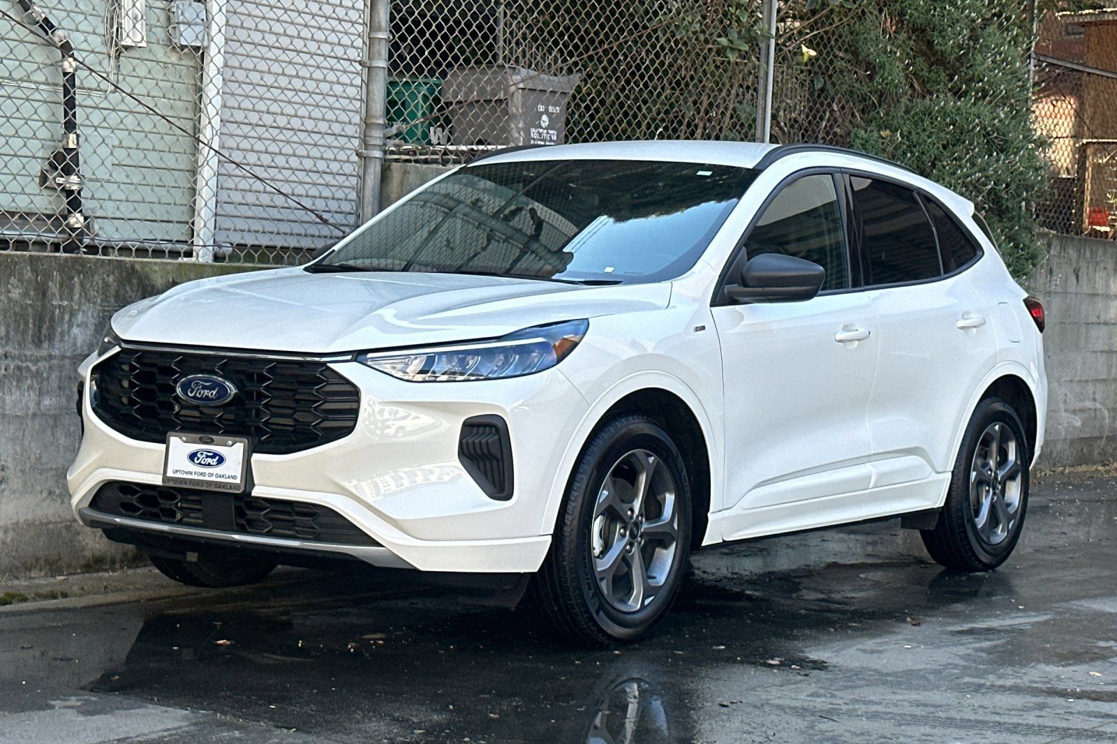 2024 Ford Escape ST-Line photo 3