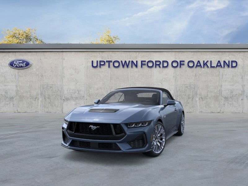 2025 Ford Mustang GT Premium Convertible photo 3