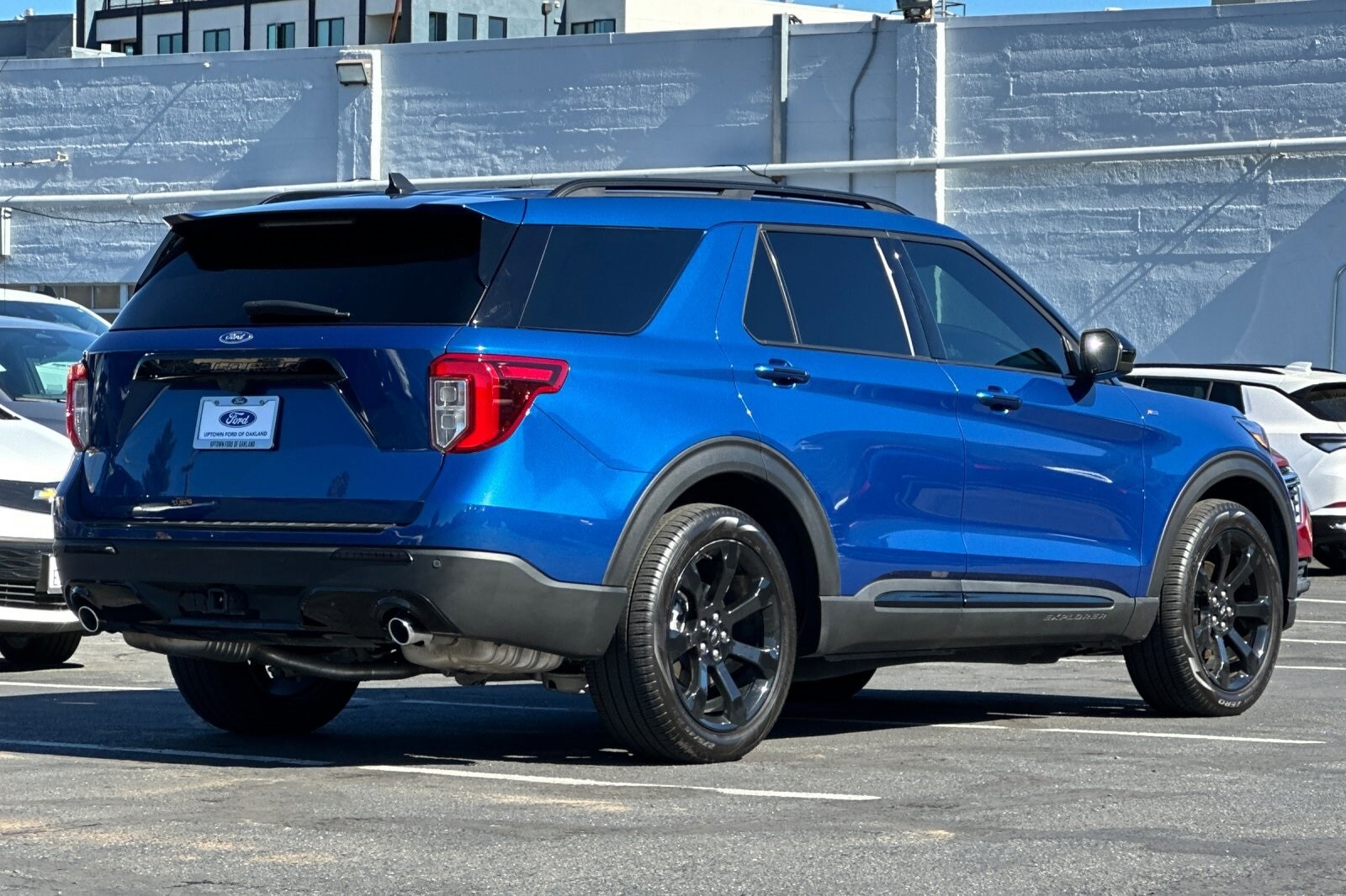 2023 Ford Explorer ST-Line photo 2