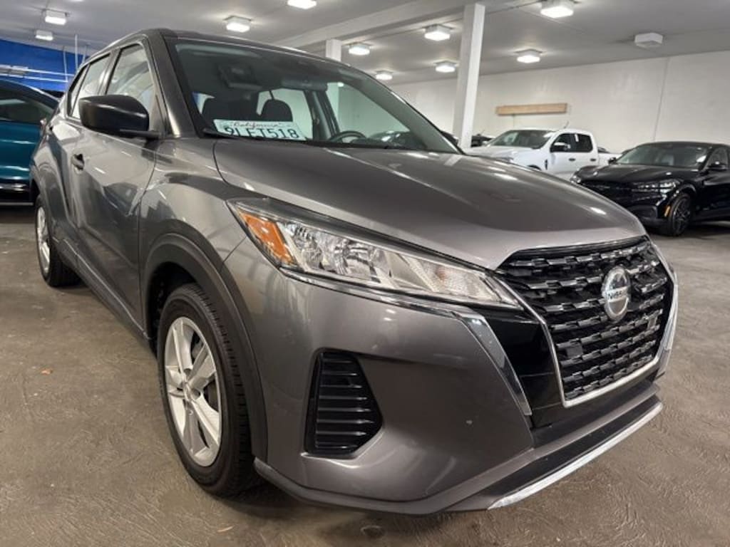 Used 2021 Nissan Kicks S SUV