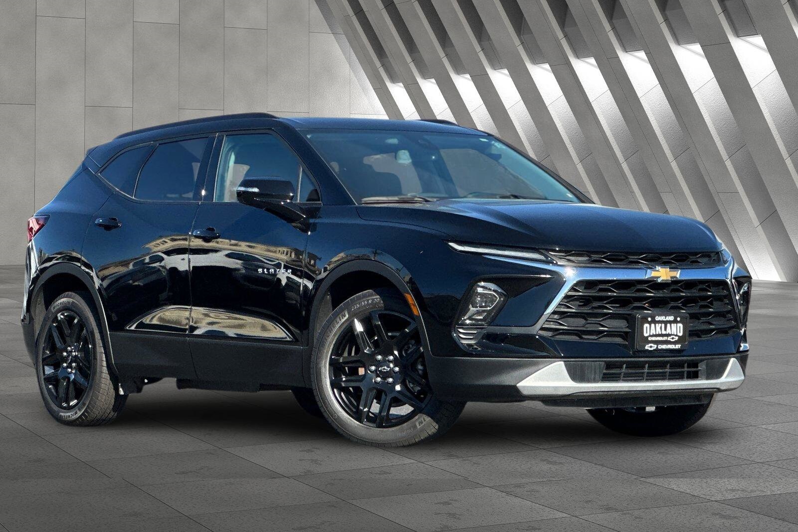 2023 Chevrolet Blazer 3LT photo 2