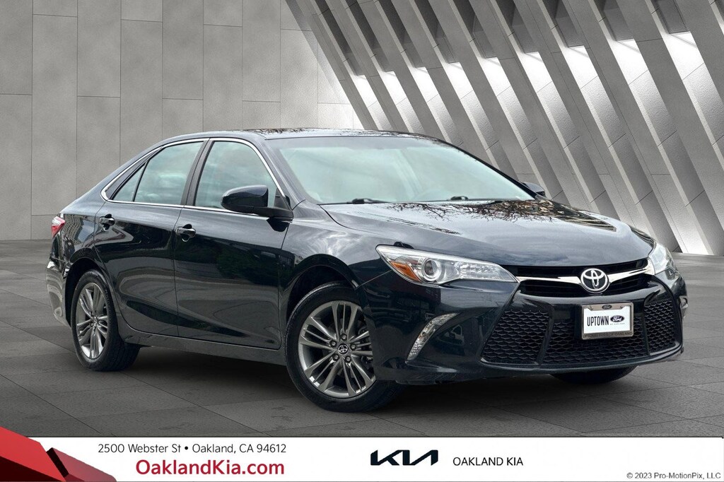 Used 2016 Toyota Camry Sedan