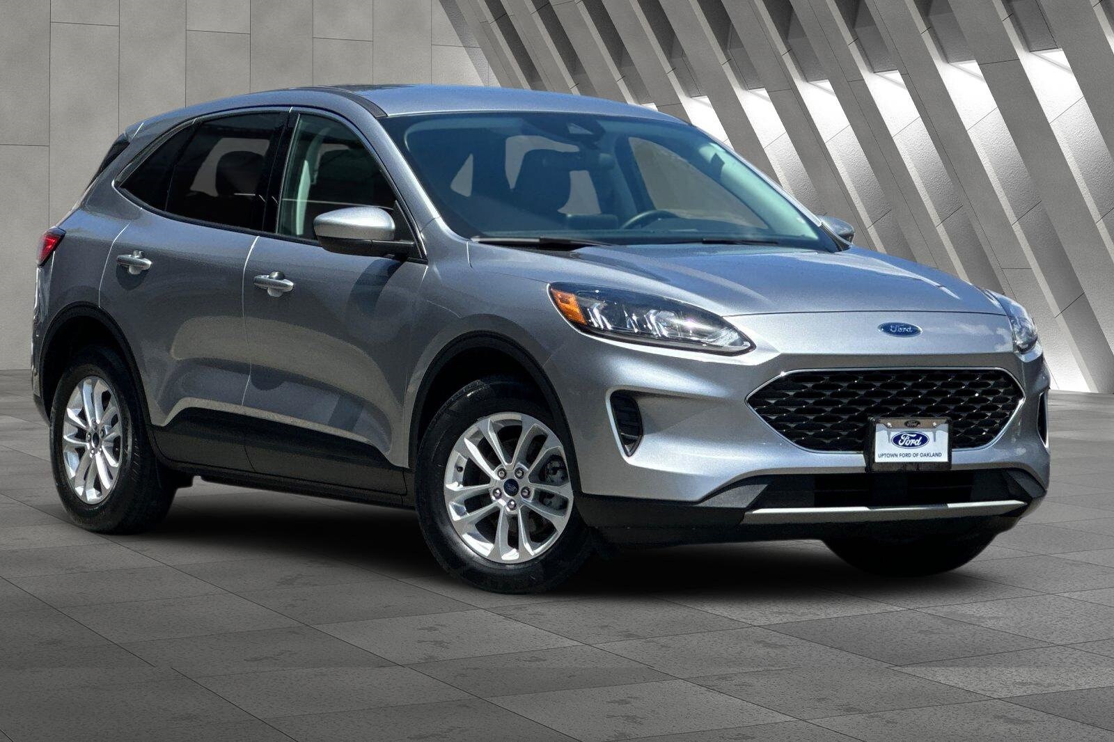 Used 2021 Ford Escape SE with VIN 1FMCU9G69MUA39843 for sale in Oakland, CA