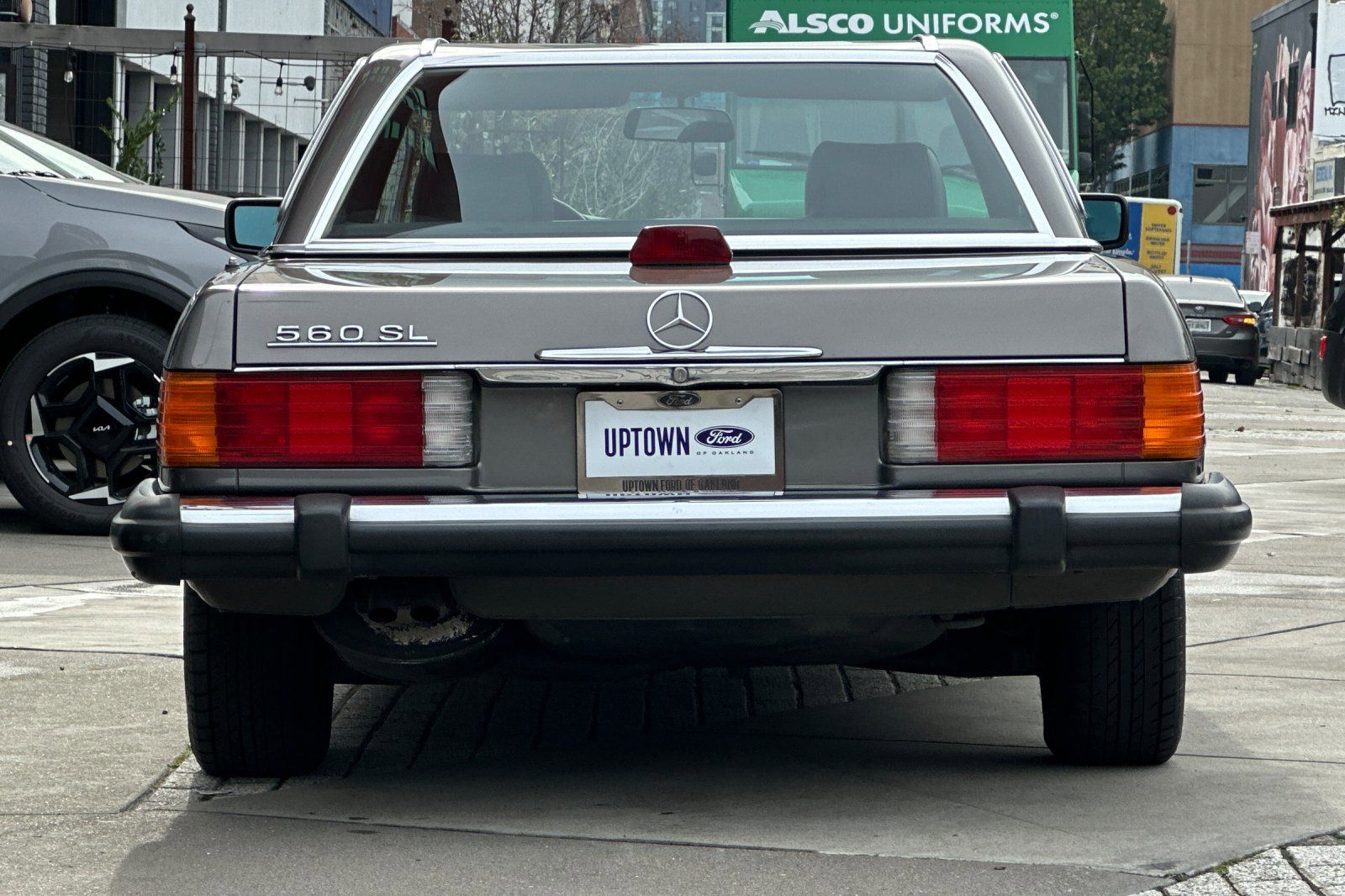 1986 Mercedes-Benz 500-Class 560 SL photo 4