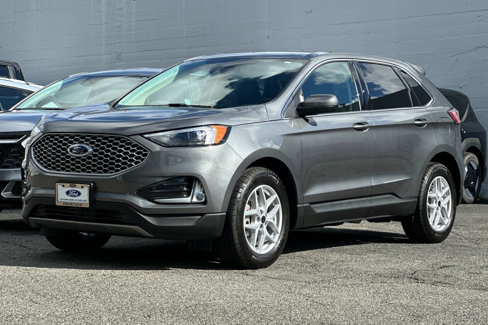 2024 Ford Edge SEL photo 3