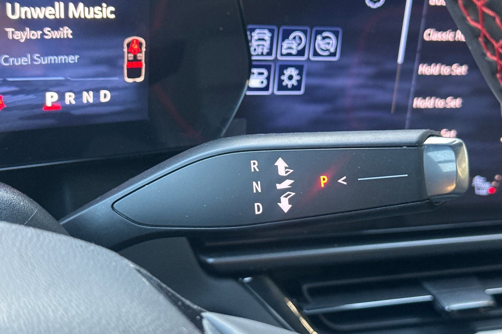 2025 Chevrolet Equinox EV RS - Photo 22