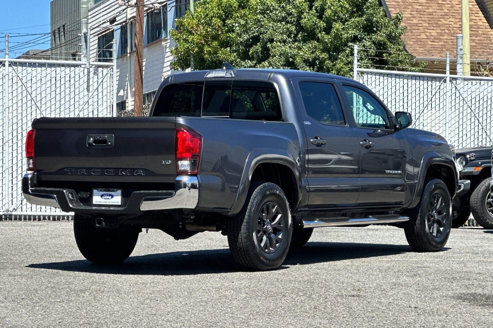 2022 Toyota Tacoma V6 photo 4