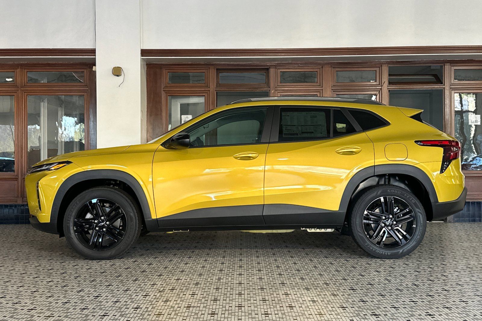 2025 Chevrolet Trax Activ photo 6