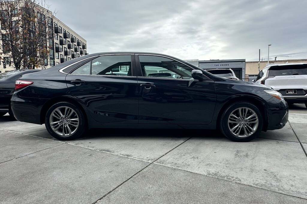 Used 2016 Toyota Camry Sedan