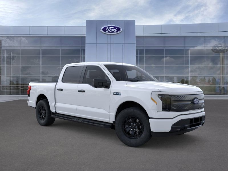 2025 Ford F-150 Lightning XLT's photo