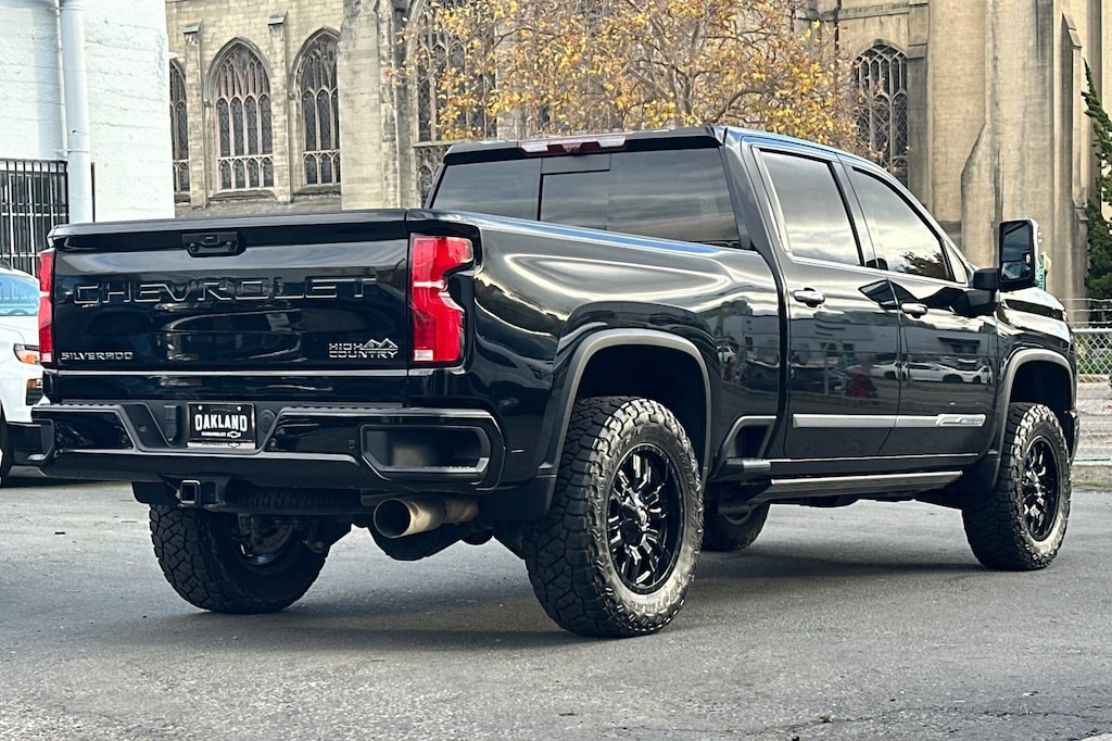 Used 2024 Chevrolet Silverado 2500HD High Country Truck