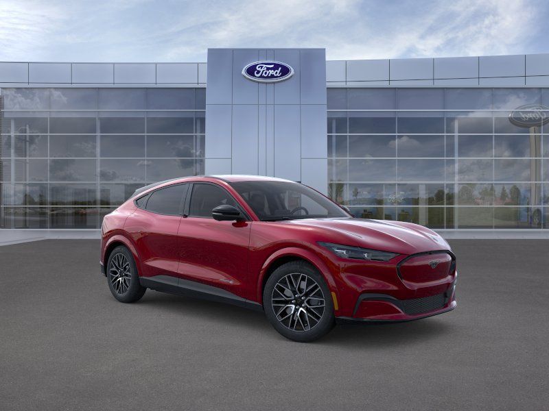2025 Ford Mustang-Mach-e Premium's photo