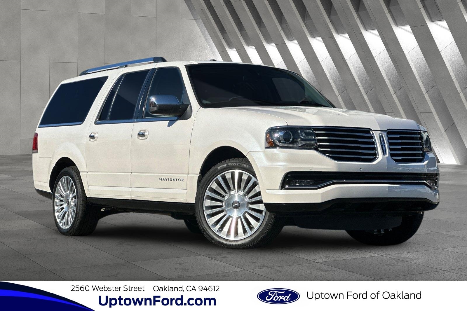 2017 Lincoln Navigator Reserve's photo