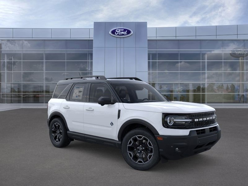 2025 Ford Bronco Sport Outer Banks's photo