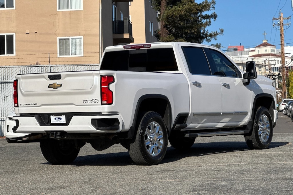 Used 2024 Chevrolet Silverado 2500HD High Country Truck