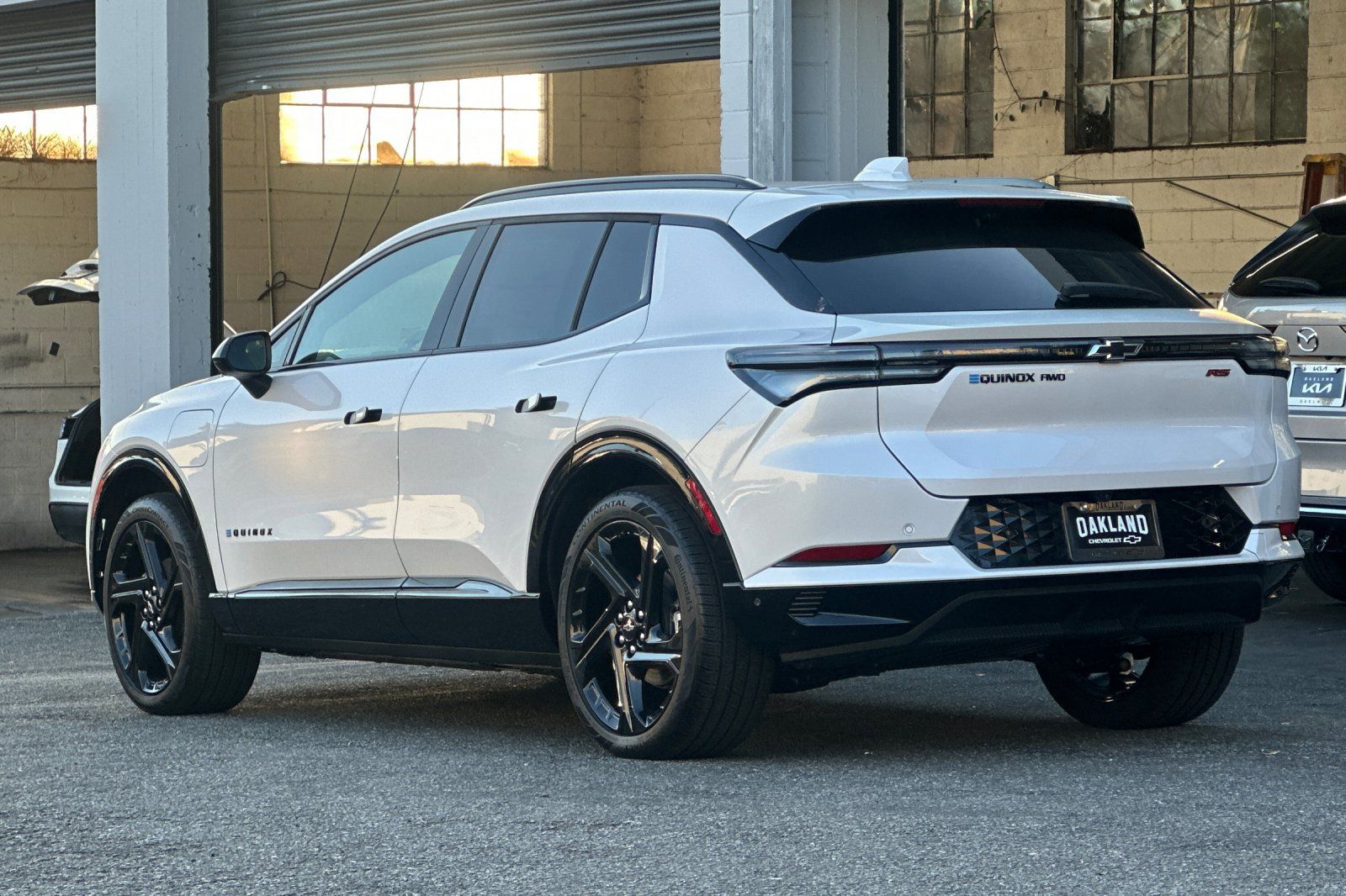 2025 Chevrolet Equinox EV RS photo 5