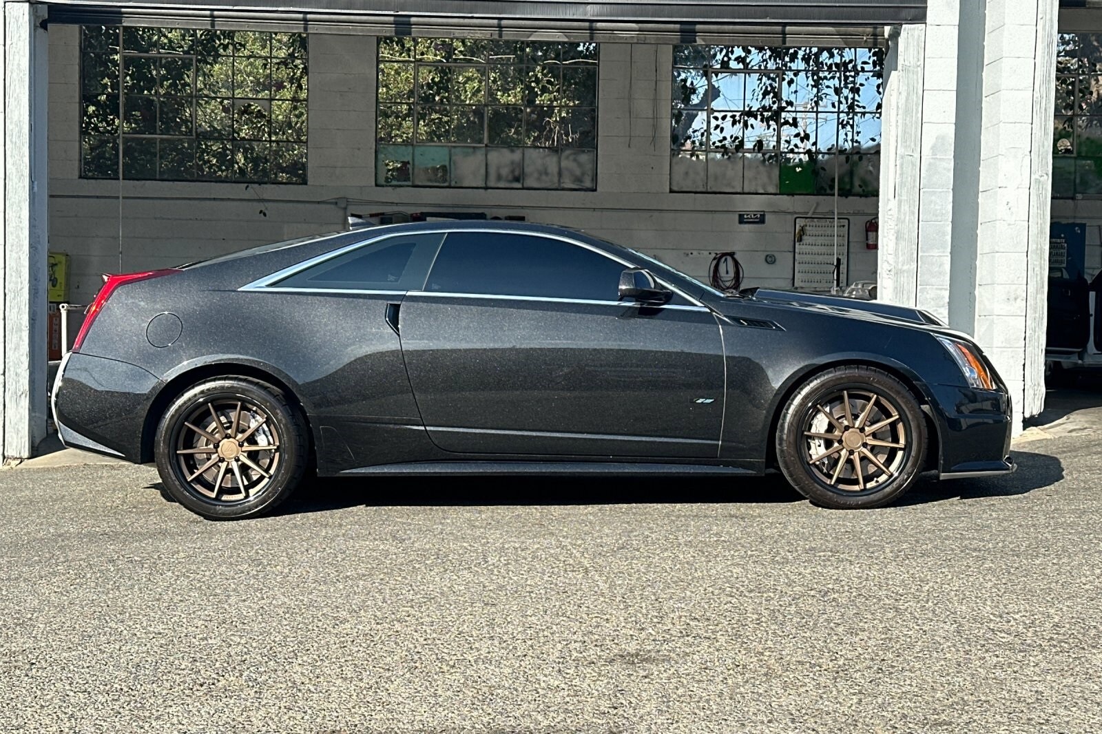 2014 Cadillac CTS V Base Coupe photo 3