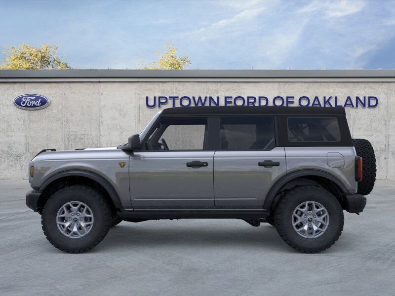 2023 Ford Bronco Badlands photo 4