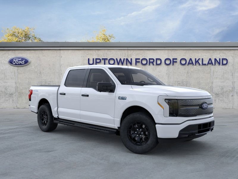 2025 Ford F-150 Lightning XLT's photo