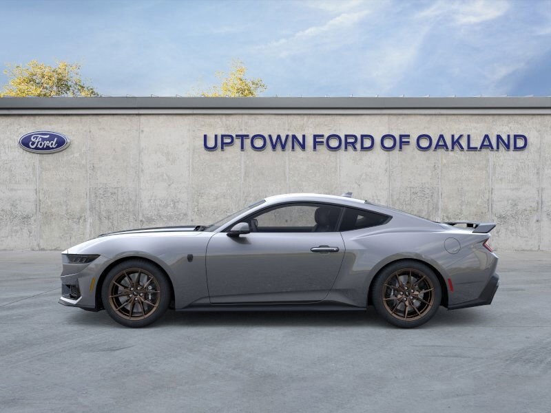 2025 Ford Mustang Dark Horse Deluxe photo 4