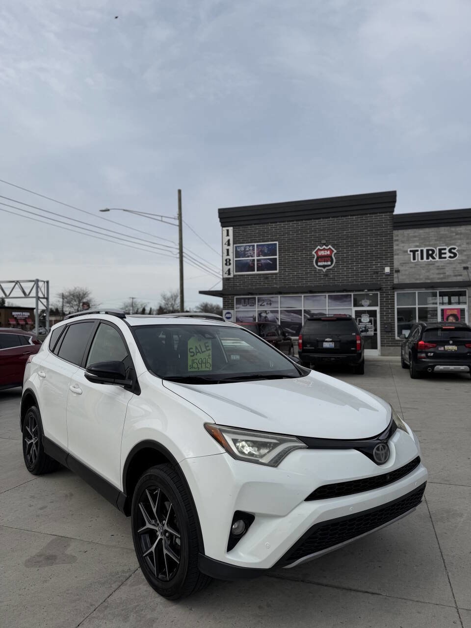 2017 Toyota RAV4 SE