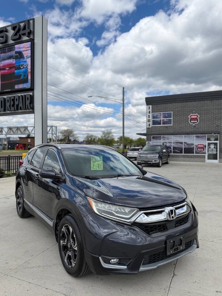 2017 Honda CR-V Touring 2WD's photo