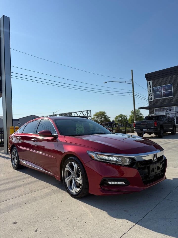2018 Honda Accord 1.5T Touring Auto's photo