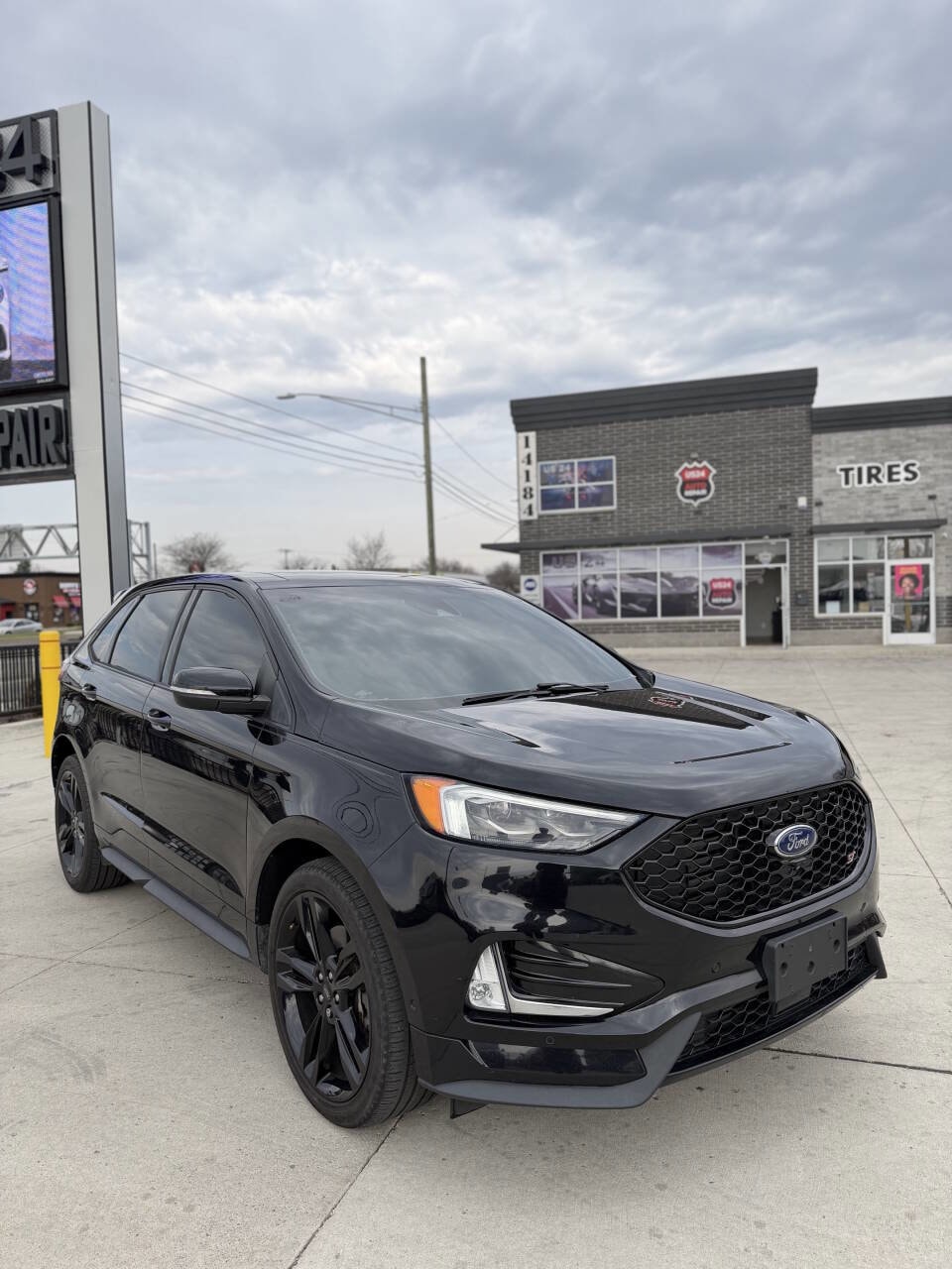 2019 Ford Edge ST