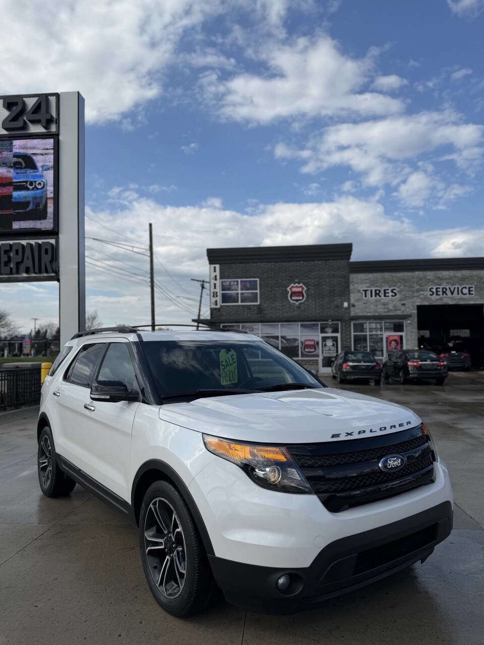 2013 Ford Explorer Sport 4x4's photo