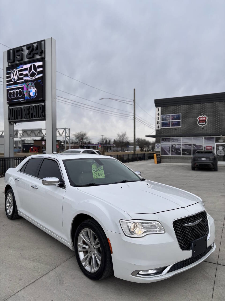 2016 Chrysler 300 C