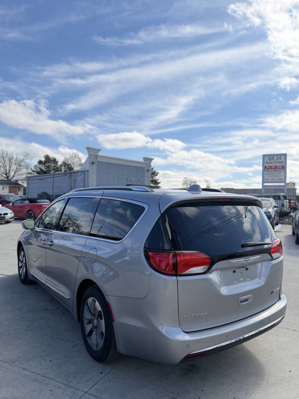 Used 2017 Chrysler Pacifica Hybrid Platinum Hybrid Platinum FWD