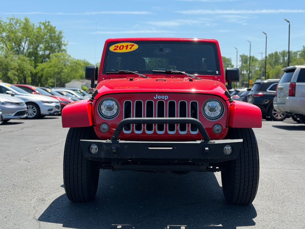 Used 2017 Jeep Wrangler JK Unlimited Sahara 4x4 SUV