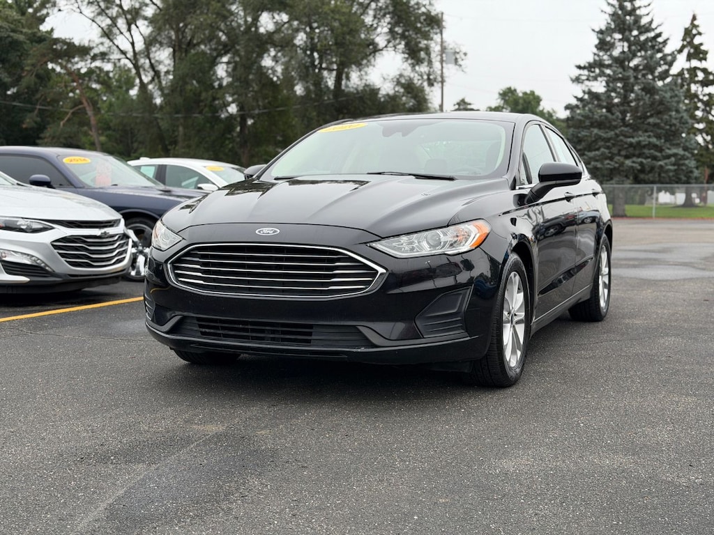 Used 2020 Ford Fusion SE Sedan