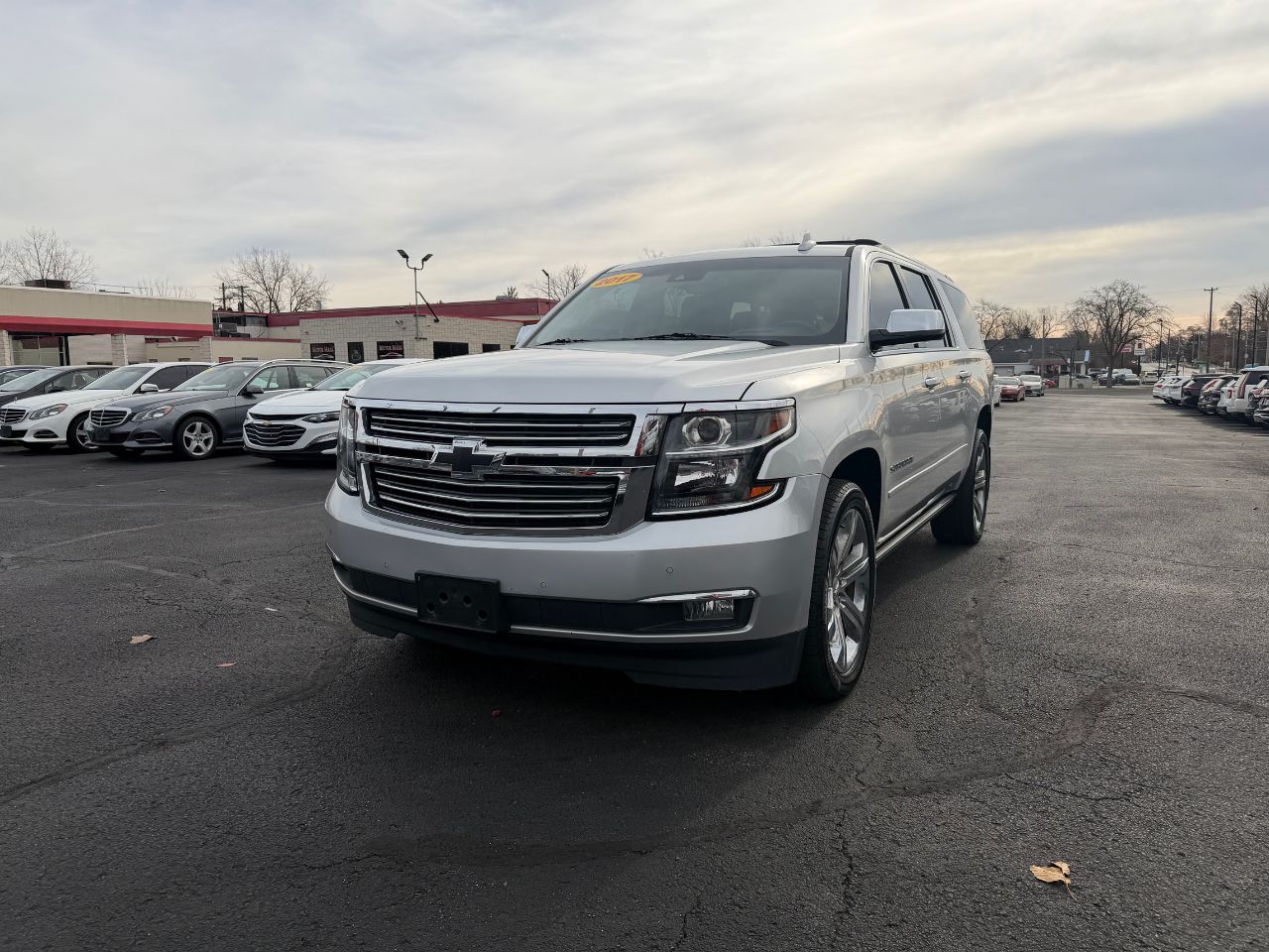 2017 Chevrolet Suburban Premier photo 3