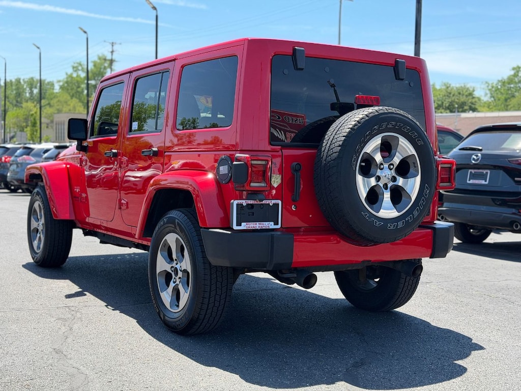 Used 2017 Jeep Wrangler JK Unlimited Sahara 4x4 SUV