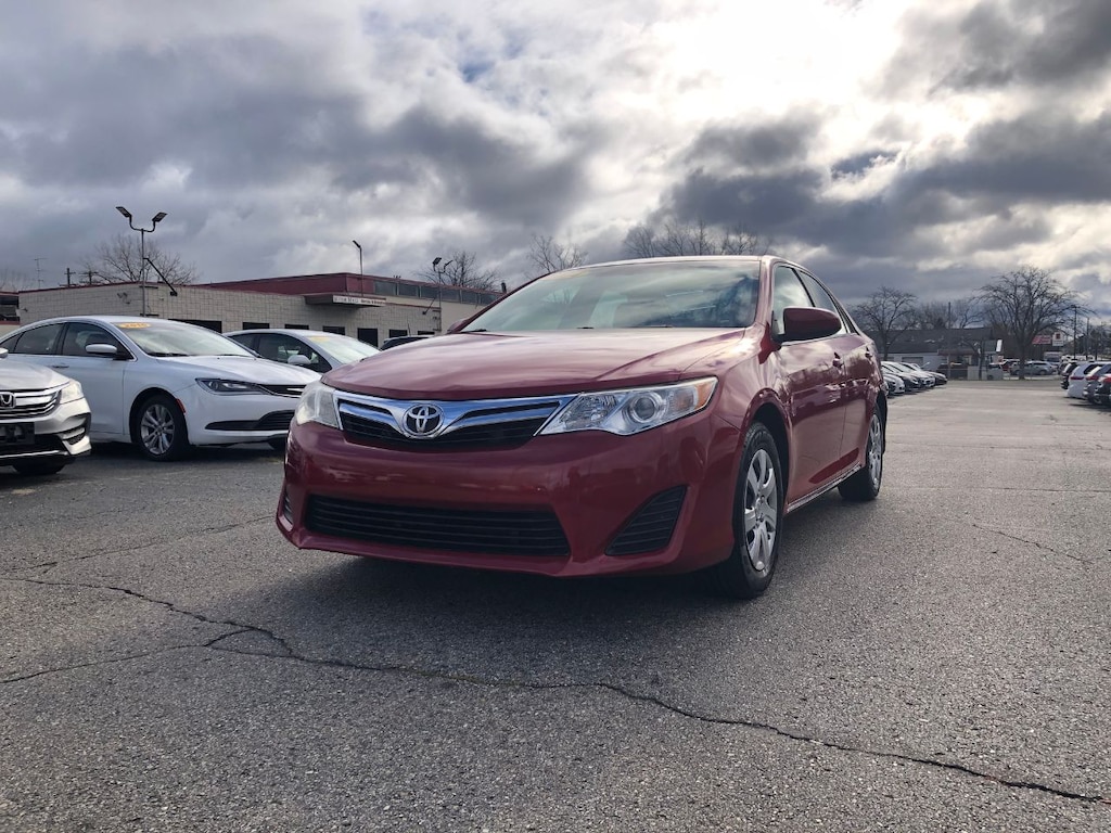 Used 2014 Toyota Camry LE Sedan