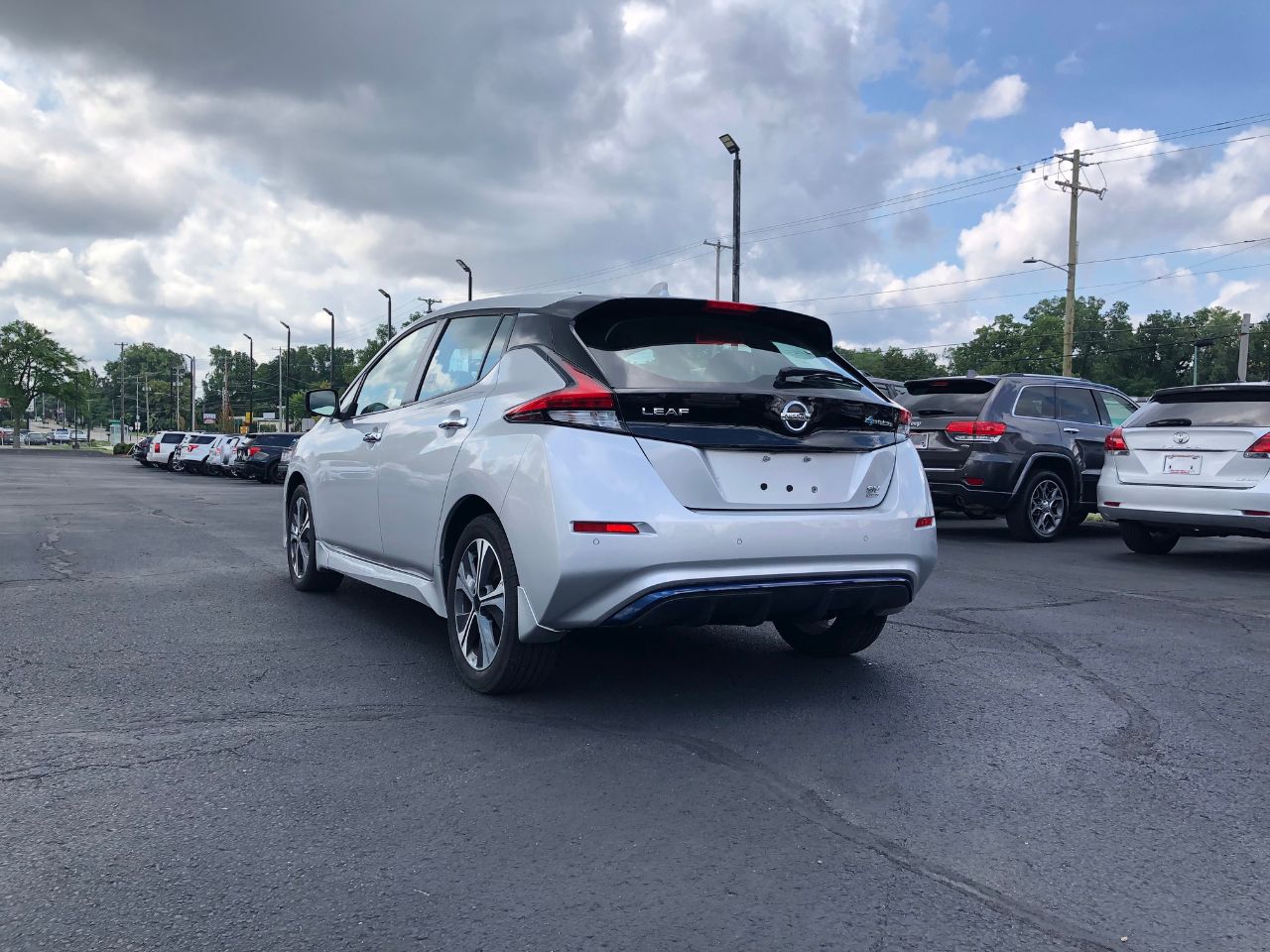 2021 Nissan Leaf SV Plus photo 4