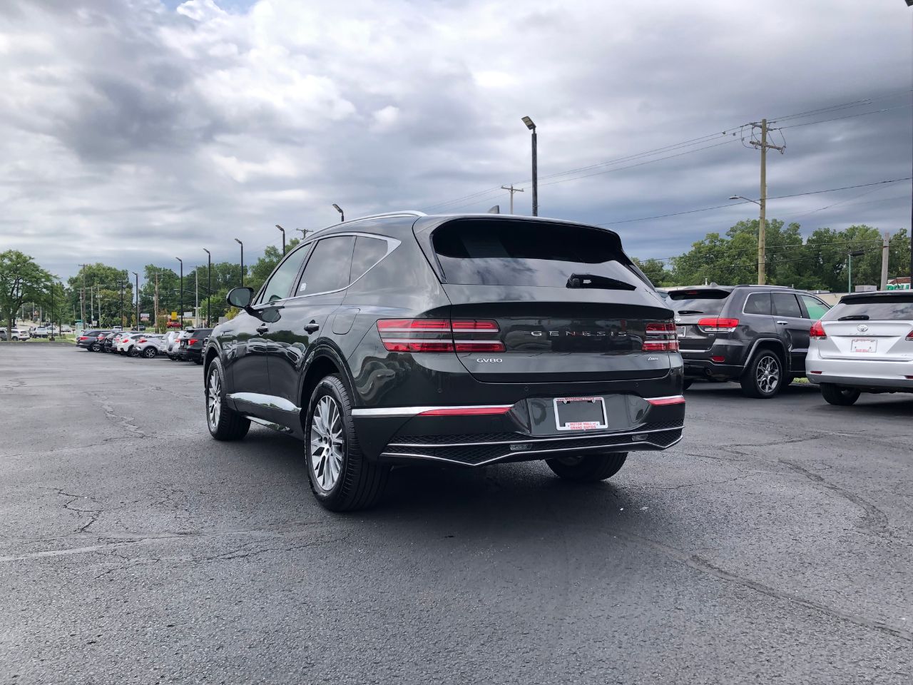 2025 Genesis GV80 2.5T Standard AWD photo 2