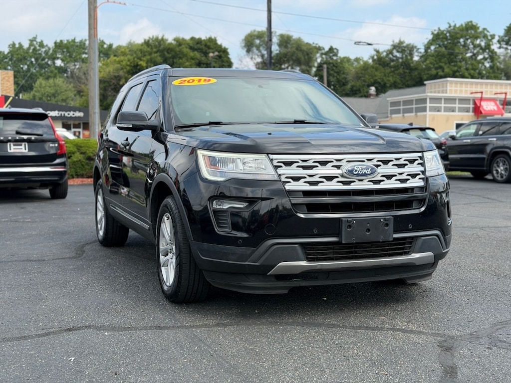 Used 2019 Ford Explorer XLT SUV