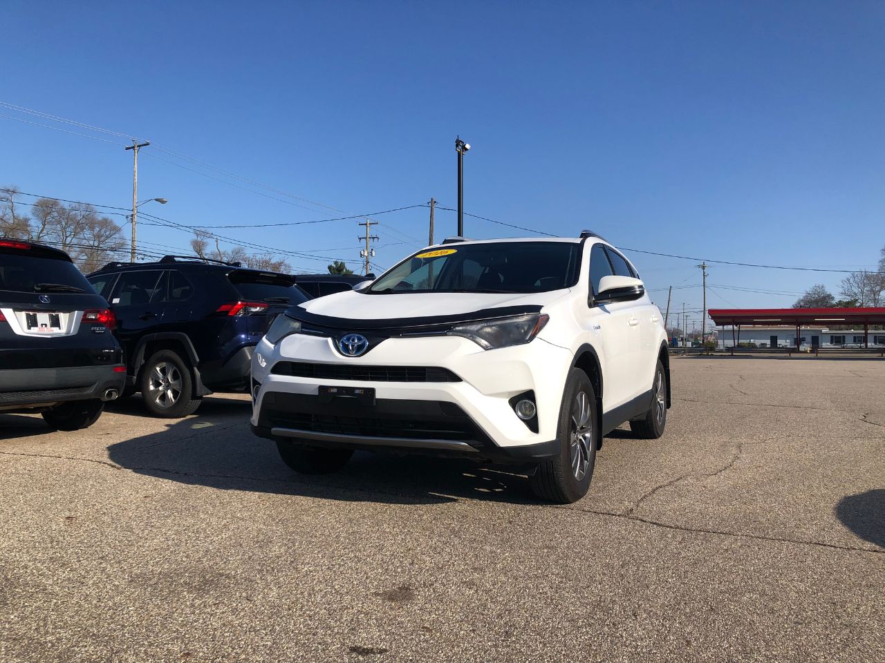 2016 Toyota RAV4 Hybrid XLE photo 3