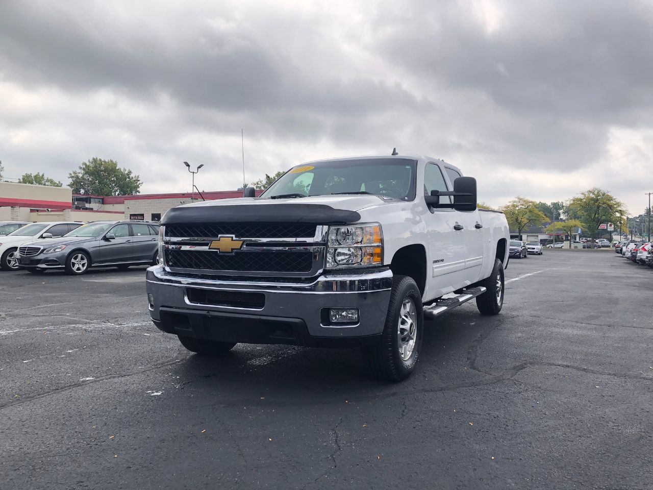 2011 Chevrolet Silverado 2500HD LT photo 2