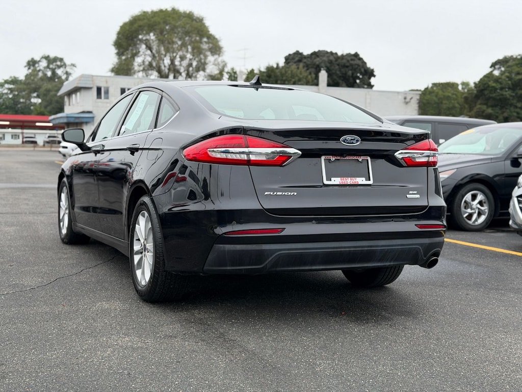 Used 2020 Ford Fusion SE Sedan