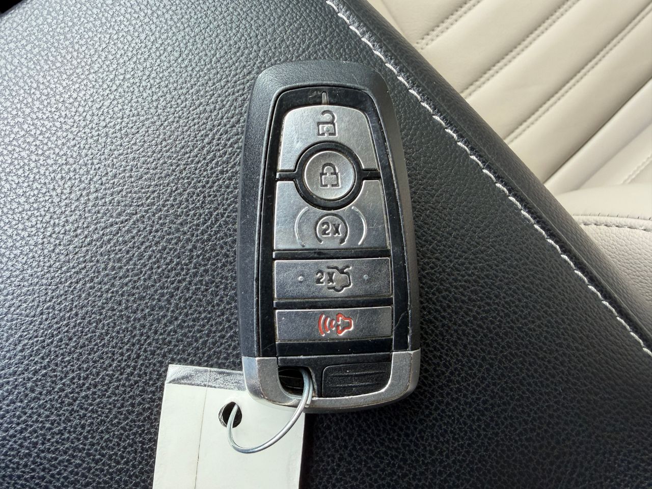 2018 Ford Fusion Energi SE Luxury - Photo 26
