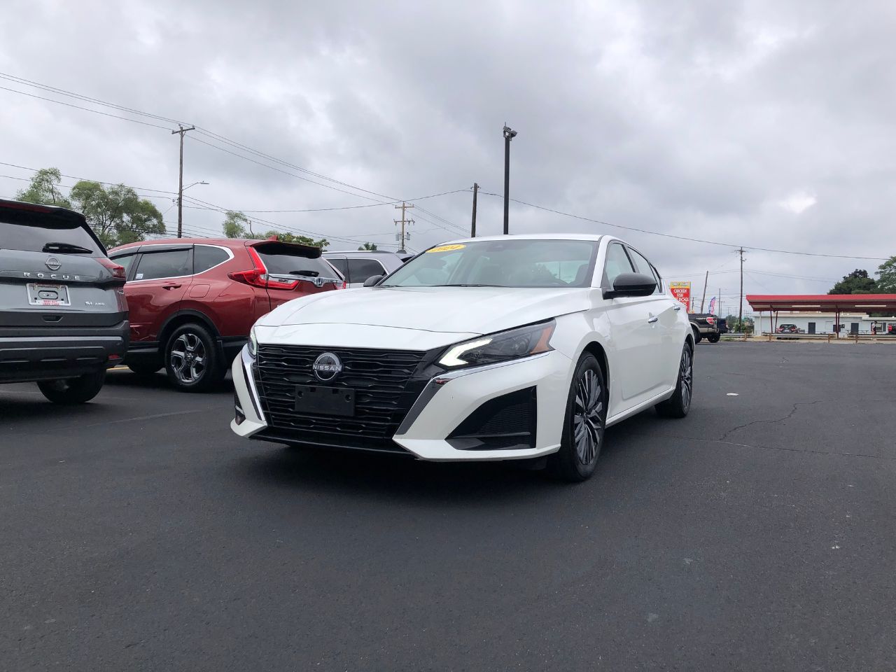2024 Nissan Altima 2.5 SV photo 3