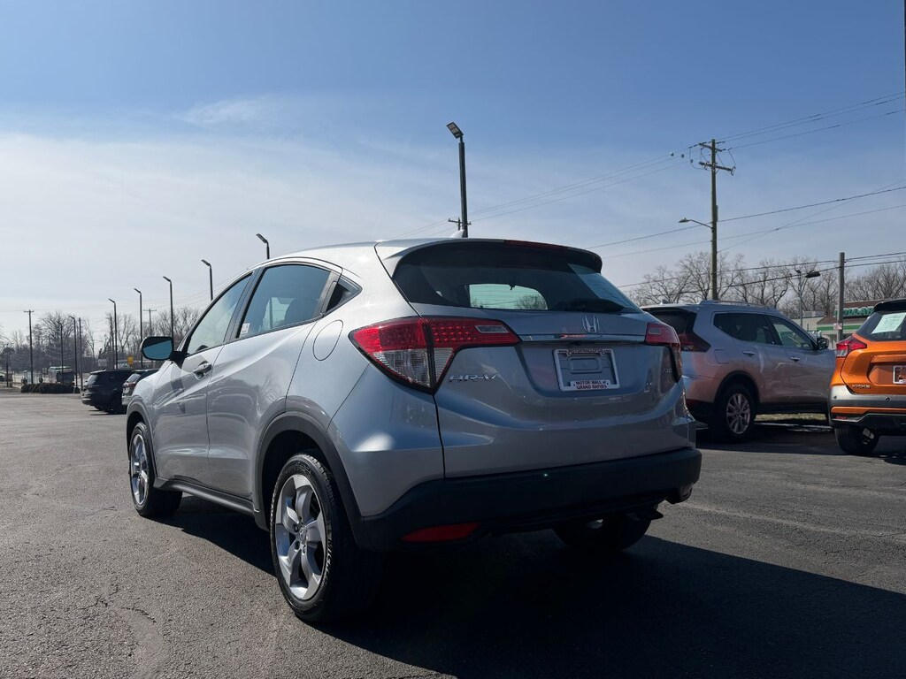 Used 2022 Honda HR-V LX AWD SUV